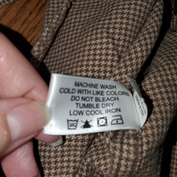 Orvis large plaid long sleeve button down. Brown. - Picture 7 of 12